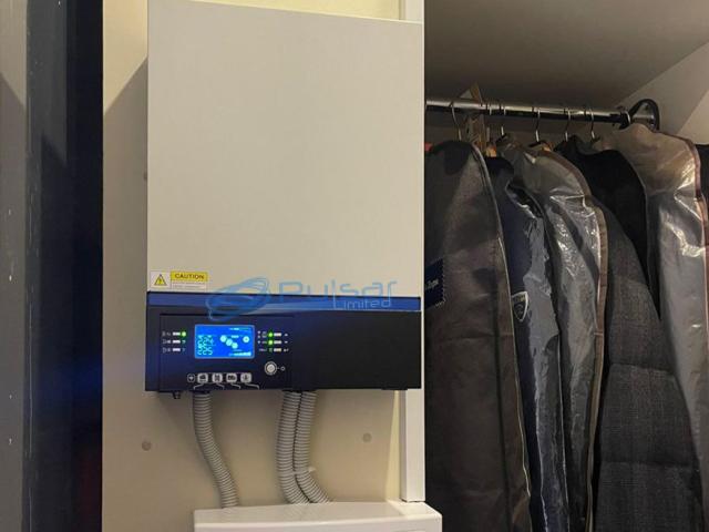 Система резервного живлення для квартири. Інвертор Voltronic Axpert VM III 5000-48. Літієва АКБ LiTimе LiFePO4 51,2V100Ah х2 шт.